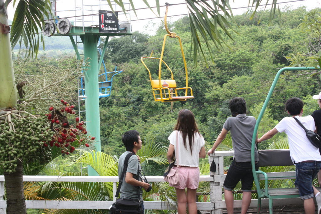 ปากช่อง 2 วัน 1 คืน, Tour 5G - บริษัท โซดา เมนเนจเมนท์ จำกัด,