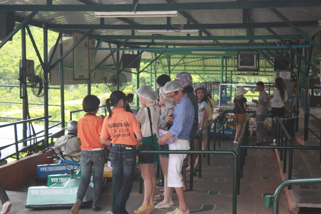 ปากช่อง 2 วัน 1 คืน, Tour 5G - บริษัท โซดา เมนเนจเมนท์ จำกัด,