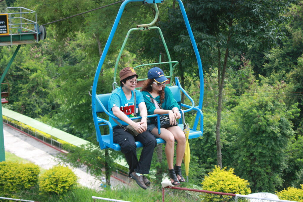 ปากช่อง 2 วัน 1 คืน, Tour 5G - บริษัท โซดา เมนเนจเมนท์ จำกัด,
