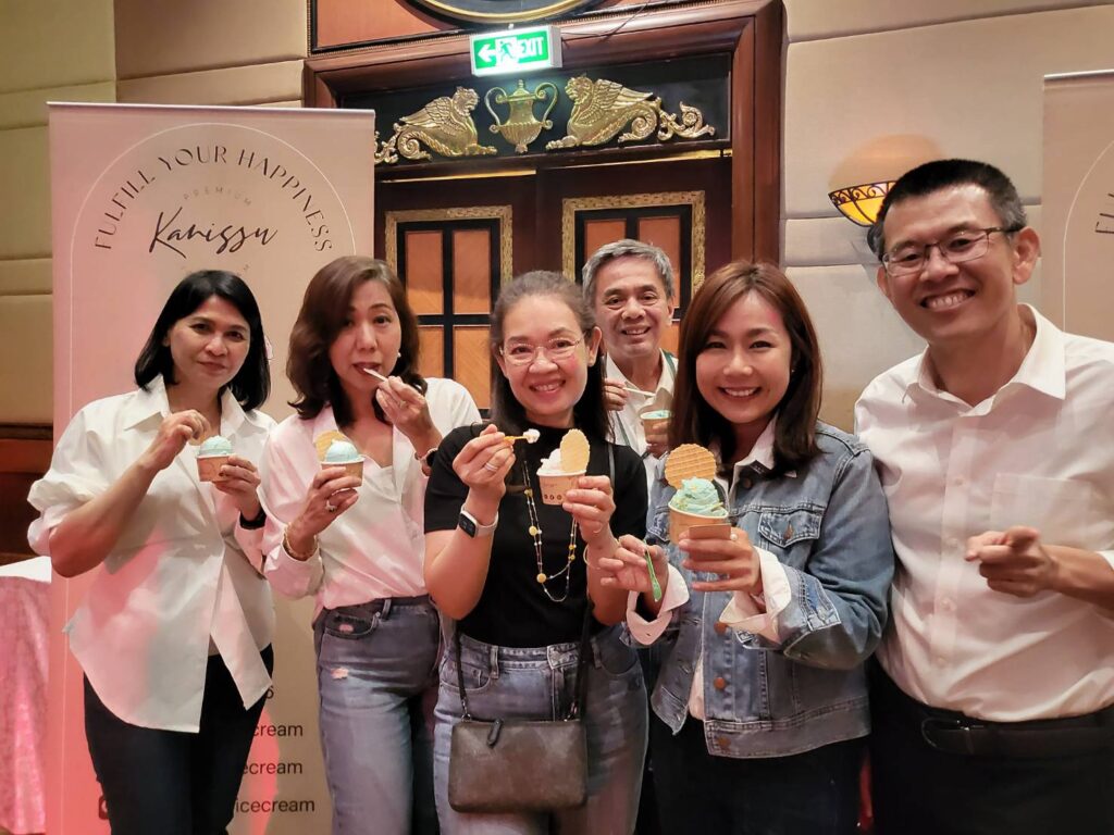 บลูยีนส์ Night Party, Tour 5G - บริษัท โซดา เมนเนจเมนท์ จำกัด,