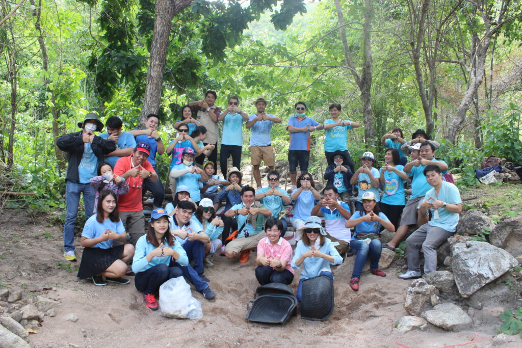 สร้างฝายชลอน้ำ (ฝายแม้ว), Tour 5G - บริษัท โซดา เมนเนจเมนท์ จำกัด,