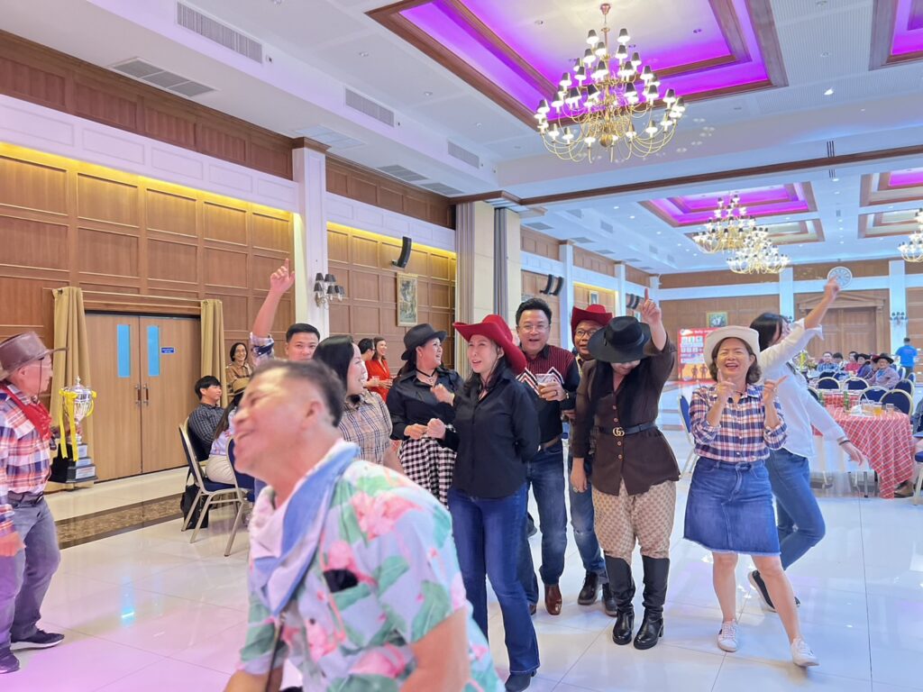 Cow boy Night MCU, Tour 5G - บริษัท โซดา เมนเนจเมนท์ จำกัด,