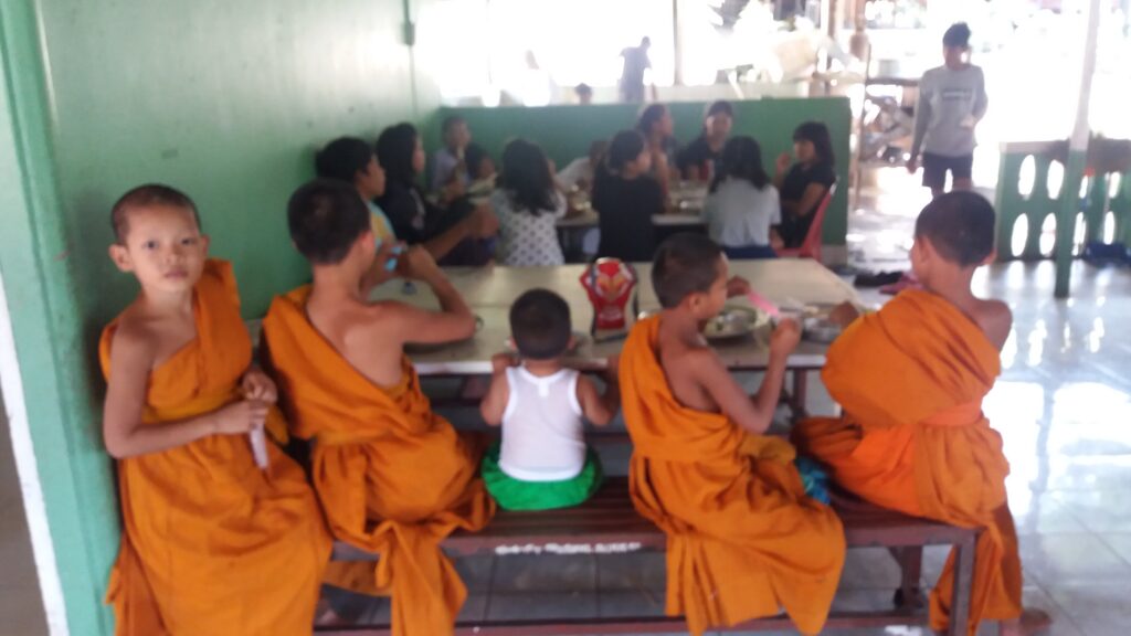 แบ่งฝันปันสุขให้น้อง ๆ มูลนิธิ, Tour 5G - บริษัท โซดา เมนเนจเมนท์ จำกัด,