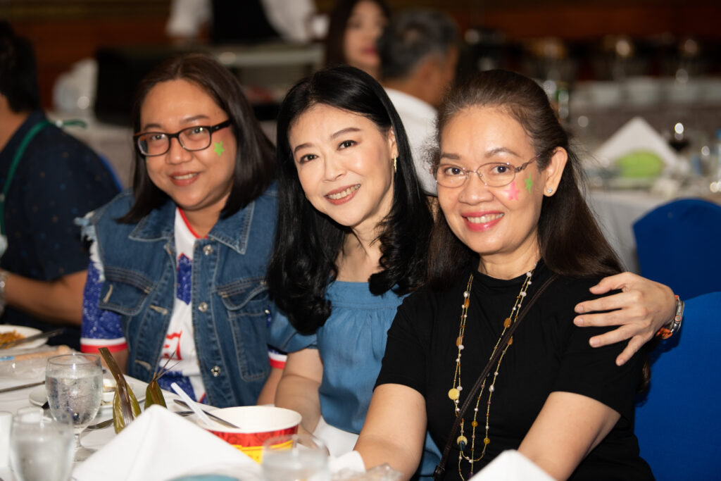 บลูยีนส์ Night Party, Tour 5G - บริษัท โซดา เมนเนจเมนท์ จำกัด,