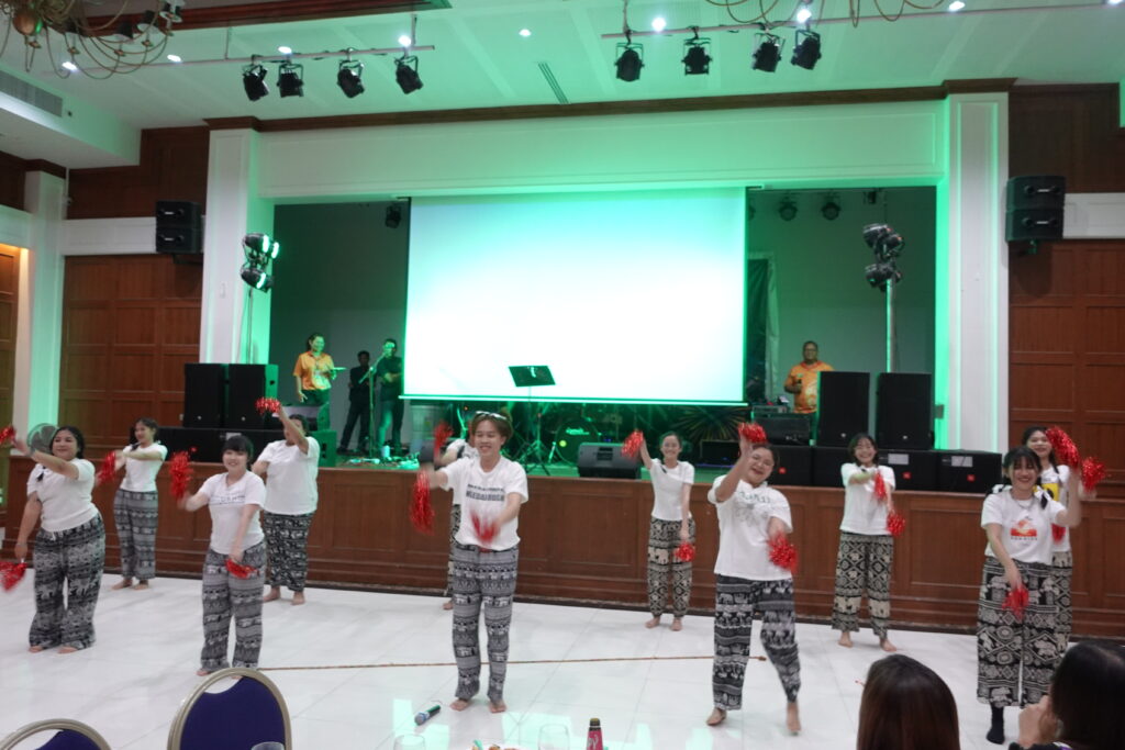 Y 2 K Party บริษัท เอเซียอัลลิแอนซ์ ฯ, Tour 5G - บริษัท โซดา เมนเนจเมนท์ จำกัด,