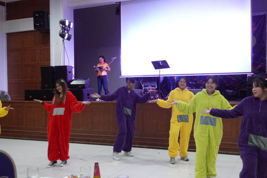 Y 2 K Party บริษัท เอเซียอัลลิแอนซ์ ฯ, Tour 5G - บริษัท โซดา เมนเนจเมนท์ จำกัด,