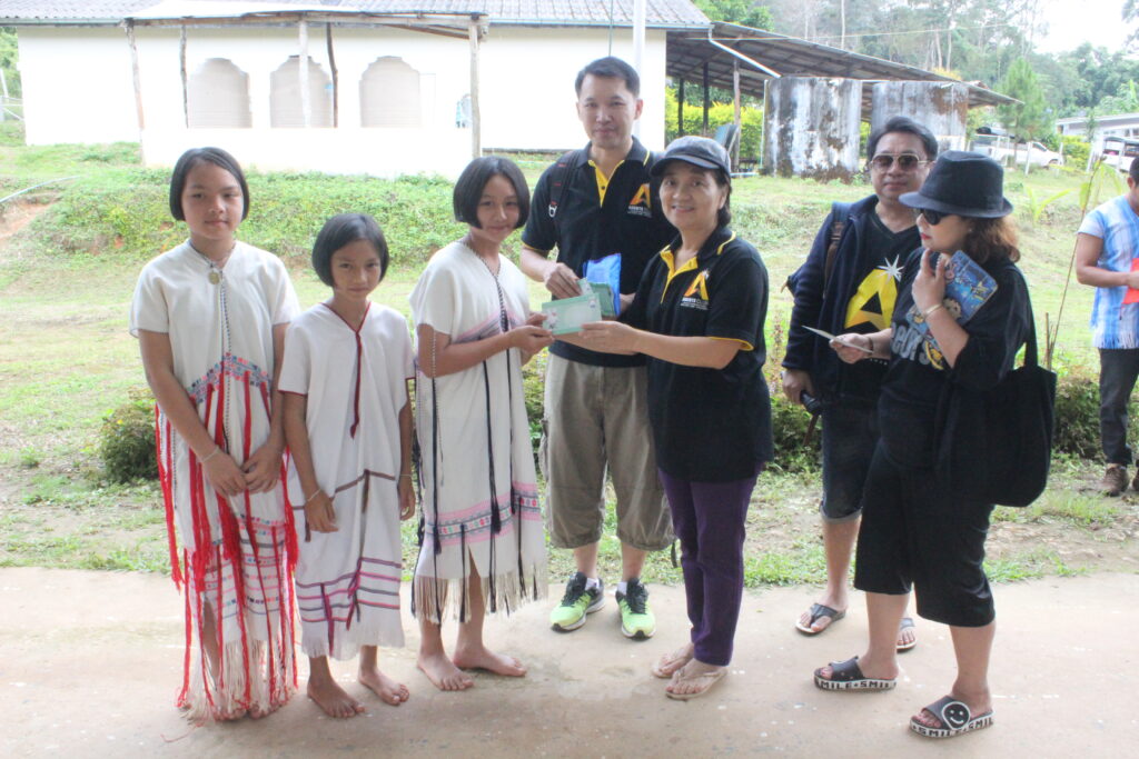 โครงการคลายหนาวให้เท้าหนู, Tour 5G - บริษัท โซดา เมนเนจเมนท์ จำกัด,