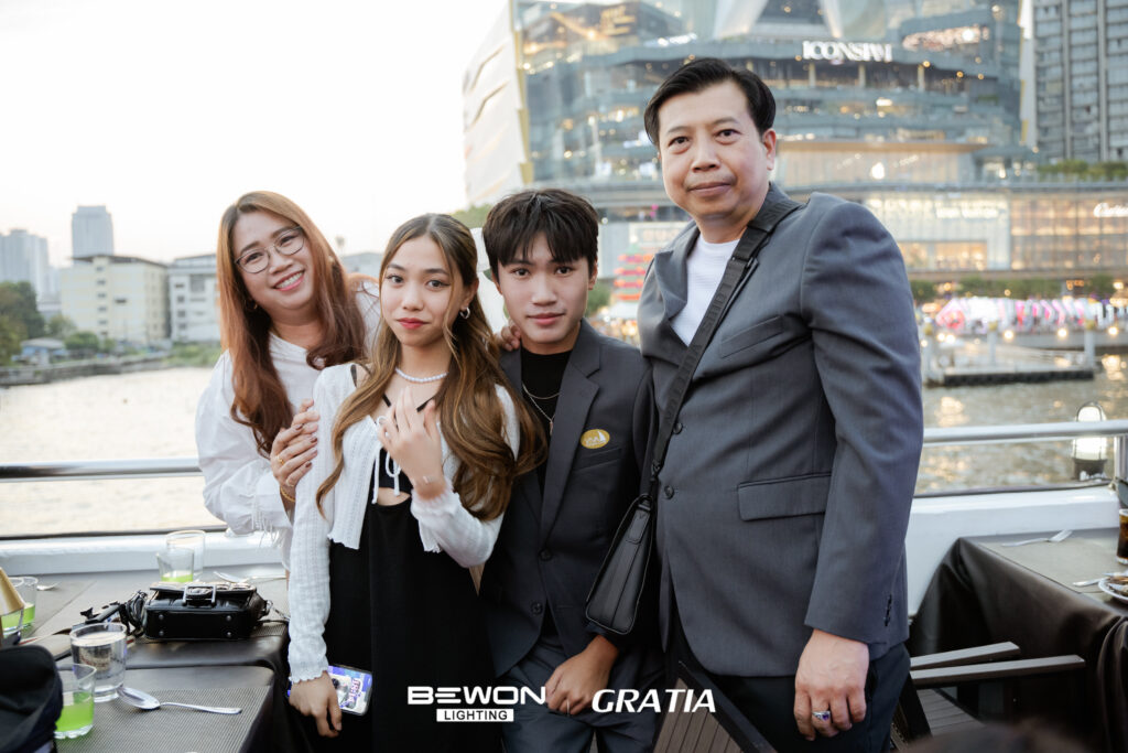 ล่องเรือ ดินเนอร์เจ้าพระยา, Tour 5G - บริษัท โซดา เมนเนจเมนท์ จำกัด,