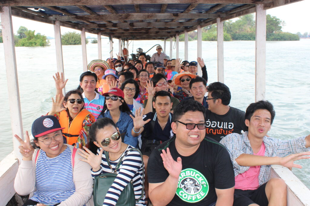 โปรแกรมลาวใต้ หลีผี คอนพะเพ็ง, Tour 5G - บริษัท โซดา เมนเนจเมนท์ จำกัด,