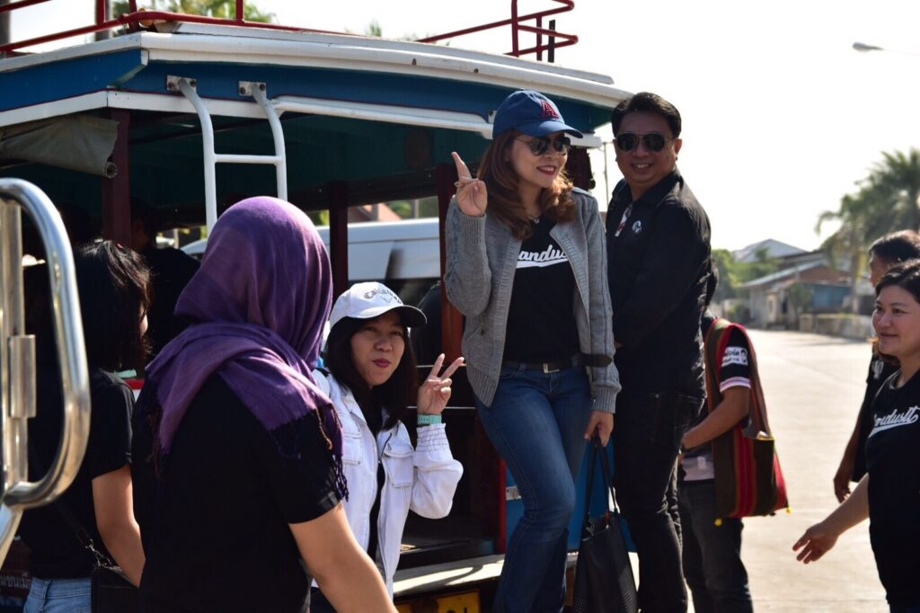 ทัวร์สุโขทัย ม.ราชภัฏสวนดุสิต, Tour 5G - บริษัท โซดา เมนเนจเมนท์ จำกัด,
