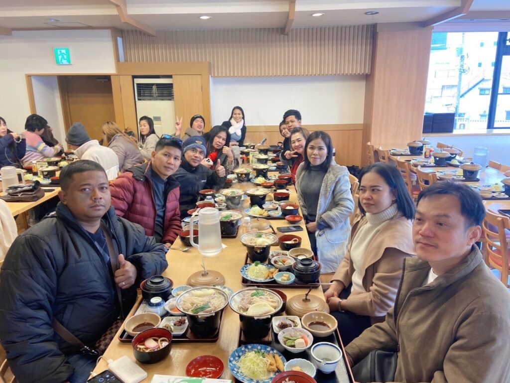 โตเกียว ฟูจิ บริษัท โกลเด้นท์ ซีฟุ้ดส์ จำกัด, Tour 5G - บริษัท โซดา เมนเนจเมนท์ จำกัด,