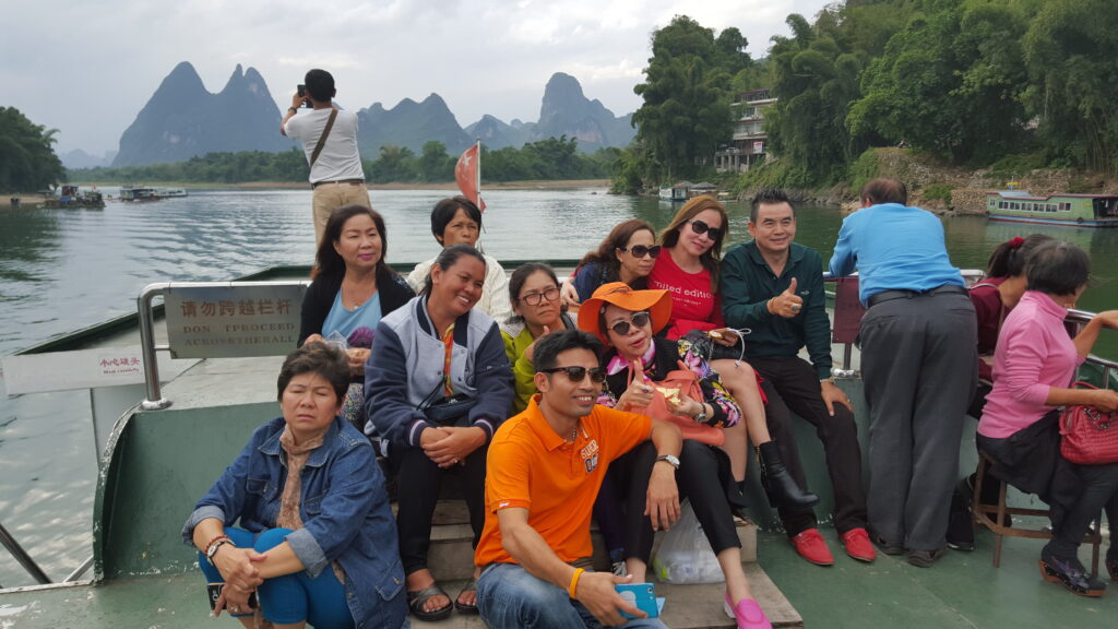 กุ้ยหลิน บริษัท เยส ไอ แคน เทรดดิ้ง จำกัด, Tour 5G - บริษัท โซดา เมนเนจเมนท์ จำกัด,