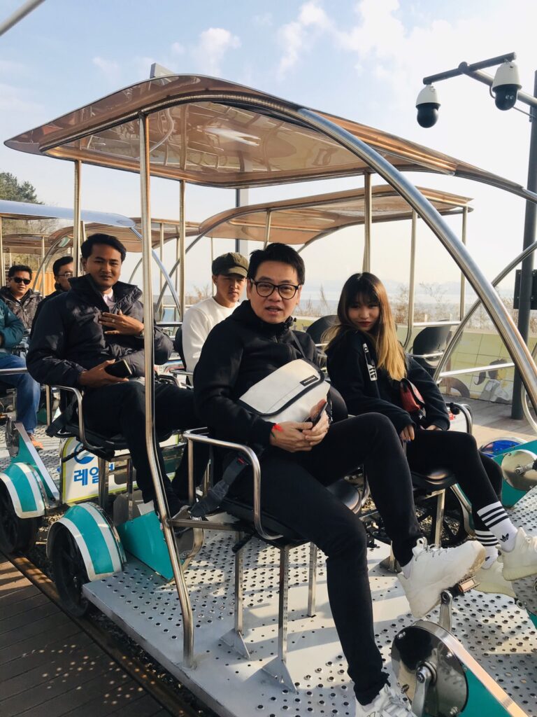 เกาหลีใต้ CAT เทเลคอม, Tour 5G - บริษัท โซดา เมนเนจเมนท์ จำกัด,