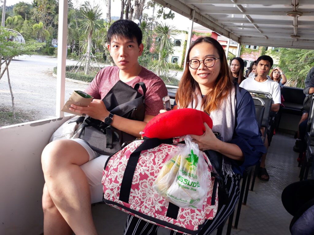 ปากช่อง 2 วัน 1 คืน บริษัท พัทยาฟู้ดส์ จำกัด รุ่นที่ 3, Tour 5G - บริษัท โซดา เมนเนจเมนท์ จำกัด,
