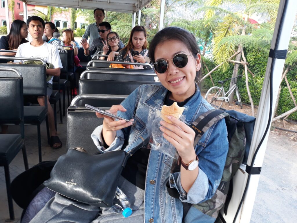 ปากช่อง 2 วัน 1 คืน บริษัท พัทยาฟู้ดส์ จำกัด รุ่นที่ 3, Tour 5G - บริษัท โซดา เมนเนจเมนท์ จำกัด,