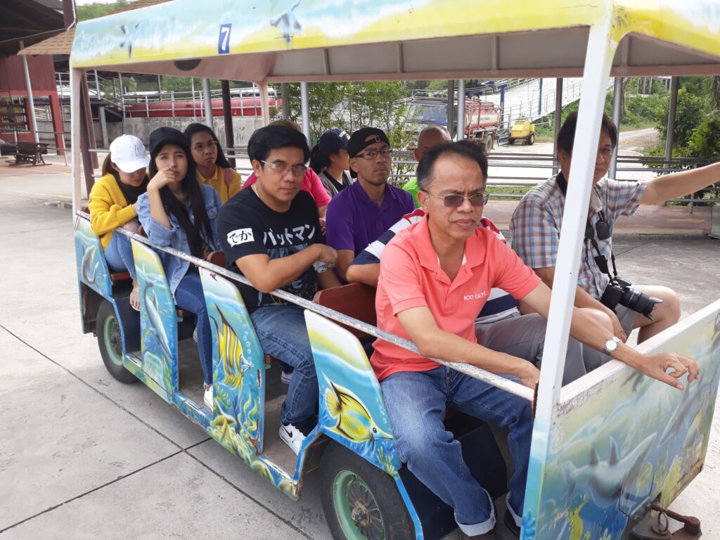 ปากช่อง 2 วัน 1 คืน บริษัท พัทยาฟู้ดส์ จำกัด รุ่นที่ 3, Tour 5G - บริษัท โซดา เมนเนจเมนท์ จำกัด,