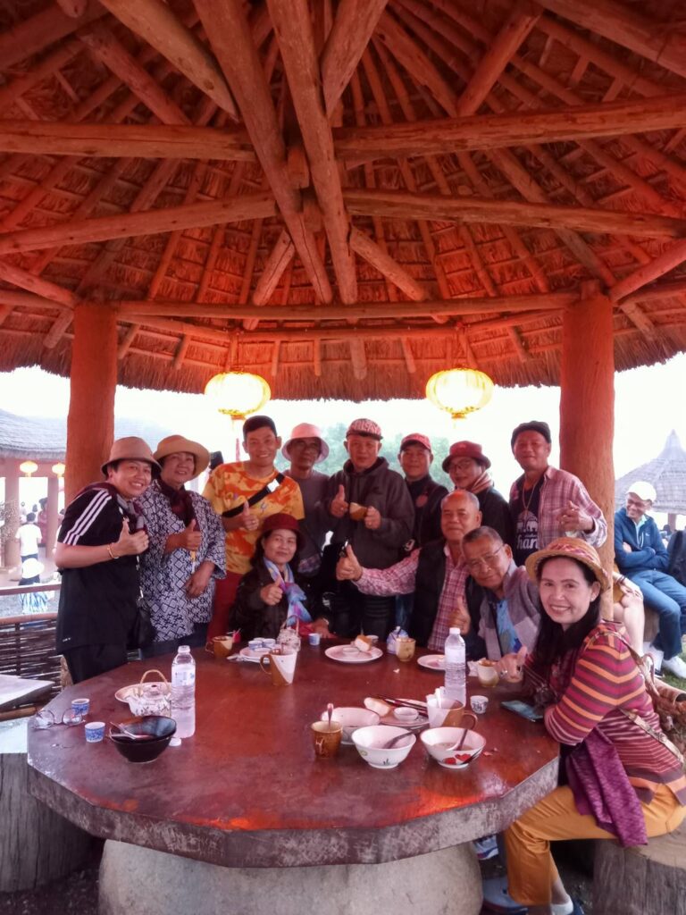 ทะเลหมอกหยุ่นไหล อ.ปาย จ.แม่ฮ่องสอน จอยทัวร์, Tour 5G - บริษัท โซดา เมนเนจเมนท์ จำกัด,