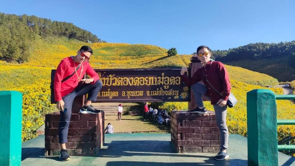 ทุ่งบัวตอง ดอยแม่อูคอ จ.แม่ฮ่องสอน, Tour 5G - บริษัท โซดา เมนเนจเมนท์ จำกัด,