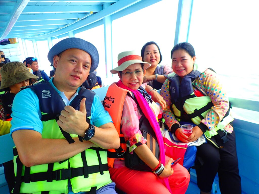 ทัวร์เกาะทะลุ เกาะสิงห์ จ.ประจวบฯ, Tour 5G - บริษัท โซดา เมนเนจเมนท์ จำกัด,