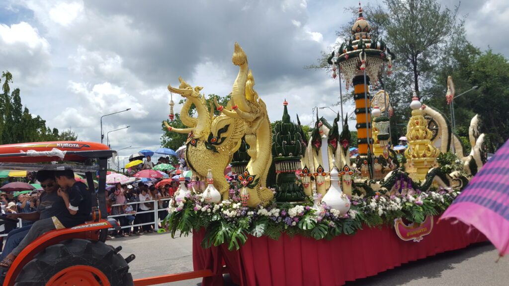 ทัวร์แห่เทียน เข้าพรรษา จ.อุบลราชธานี, Tour 5G - บริษัท โซดา เมนเนจเมนท์ จำกัด,