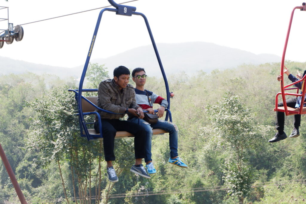 ปากช่อง 2 วัน 1 คืน บริษัท พัทยาฟู้ดส์ รุ่นที่ 2, Tour 5G - บริษัท โซดา เมนเนจเมนท์ จำกัด,