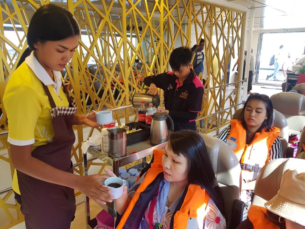 ภูเก็ต - พังงา 3 วัน 2 คืน จอยทัวร์, Tour 5G - บริษัท โซดา เมนเนจเมนท์ จำกัด,