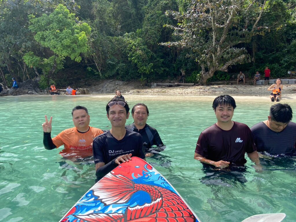 เกาะช้าง 3 วัน 2 คืน บริษัท แอดอินบิซิเนส, Tour 5G - บริษัท โซดา เมนเนจเมนท์ จำกัด,
