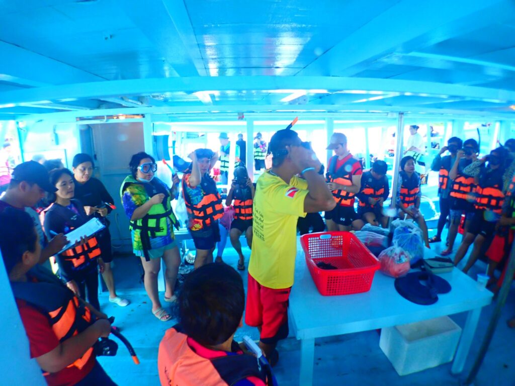 ดำน้ำเกาะทะลุ เกาะสิงห์ จ.ประจวบฯ สหกรณ์ออมทรัพย์ทหารผ่านศึก, Tour 5G - บริษัท โซดา เมนเนจเมนท์ จำกัด,