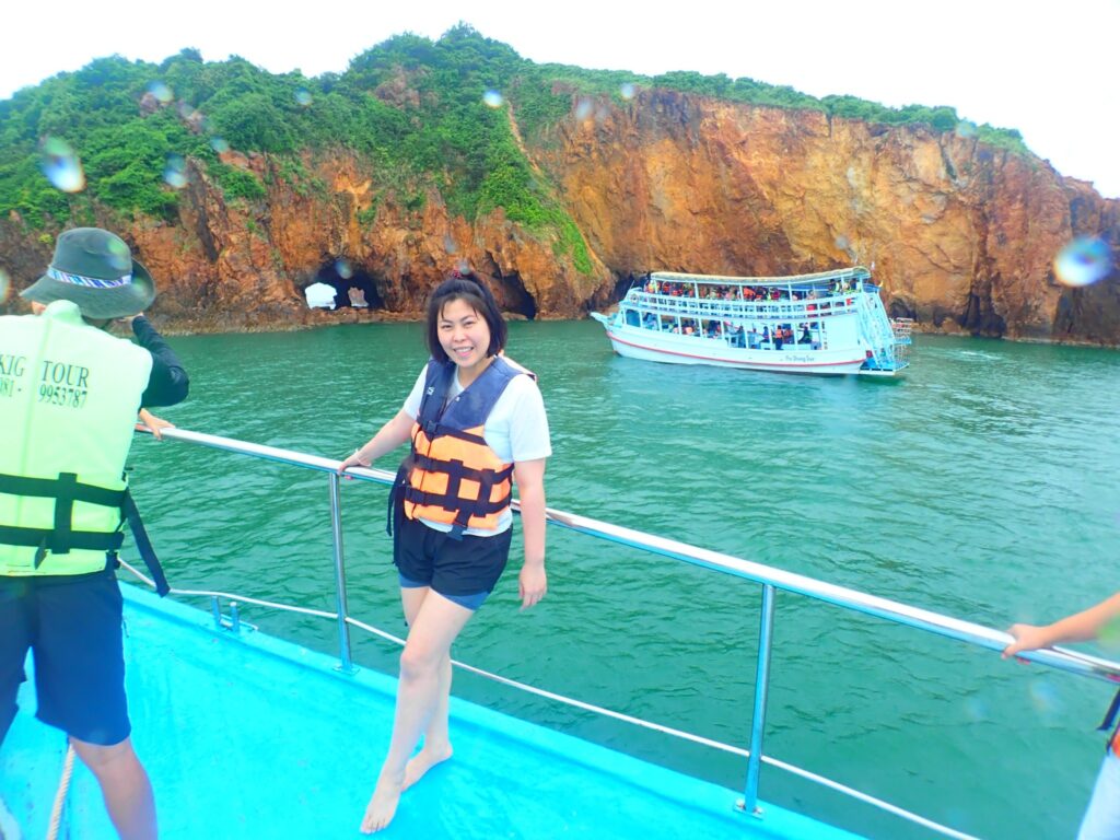 ดำน้ำเกาะทะลุ เกาะสิงห์ จ.ประจวบฯ สหกรณ์ออมทรัพย์ทหารผ่านศึก, Tour 5G - บริษัท โซดา เมนเนจเมนท์ จำกัด,