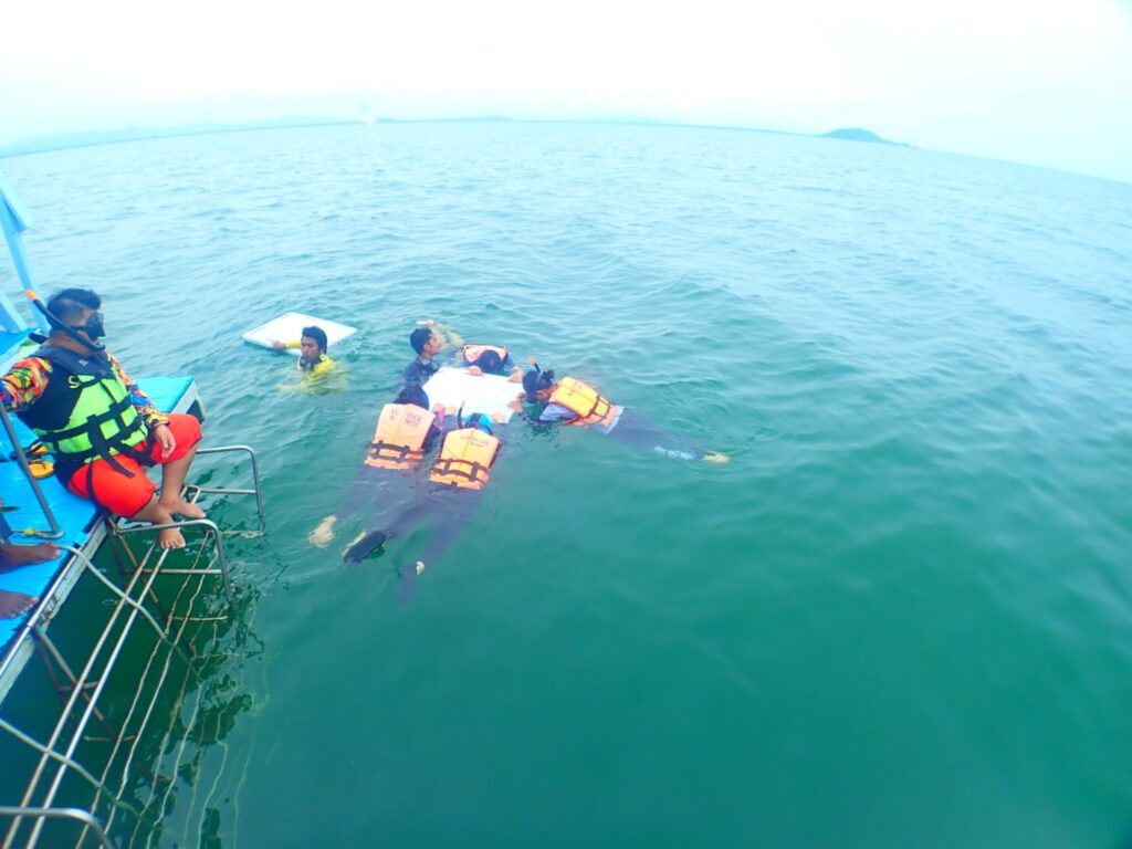 ดำน้ำเกาะทะลุ เกาะสิงห์ จ.ประจวบฯ สหกรณ์ออมทรัพย์ทหารผ่านศึก, Tour 5G - บริษัท โซดา เมนเนจเมนท์ จำกัด,