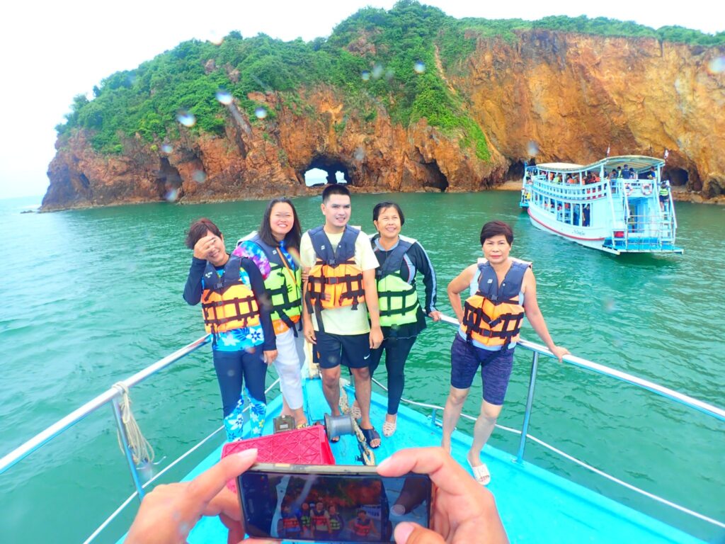 ดำน้ำเกาะทะลุ เกาะสิงห์ จ.ประจวบฯ สหกรณ์ออมทรัพย์ทหารผ่านศึก, Tour 5G - บริษัท โซดา เมนเนจเมนท์ จำกัด,